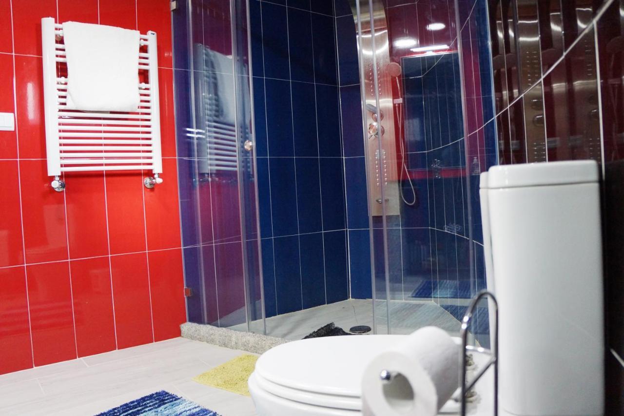 Casinha Das Bonecas - Casa Com Piscina Privada Aveiro Eksteriør bilde