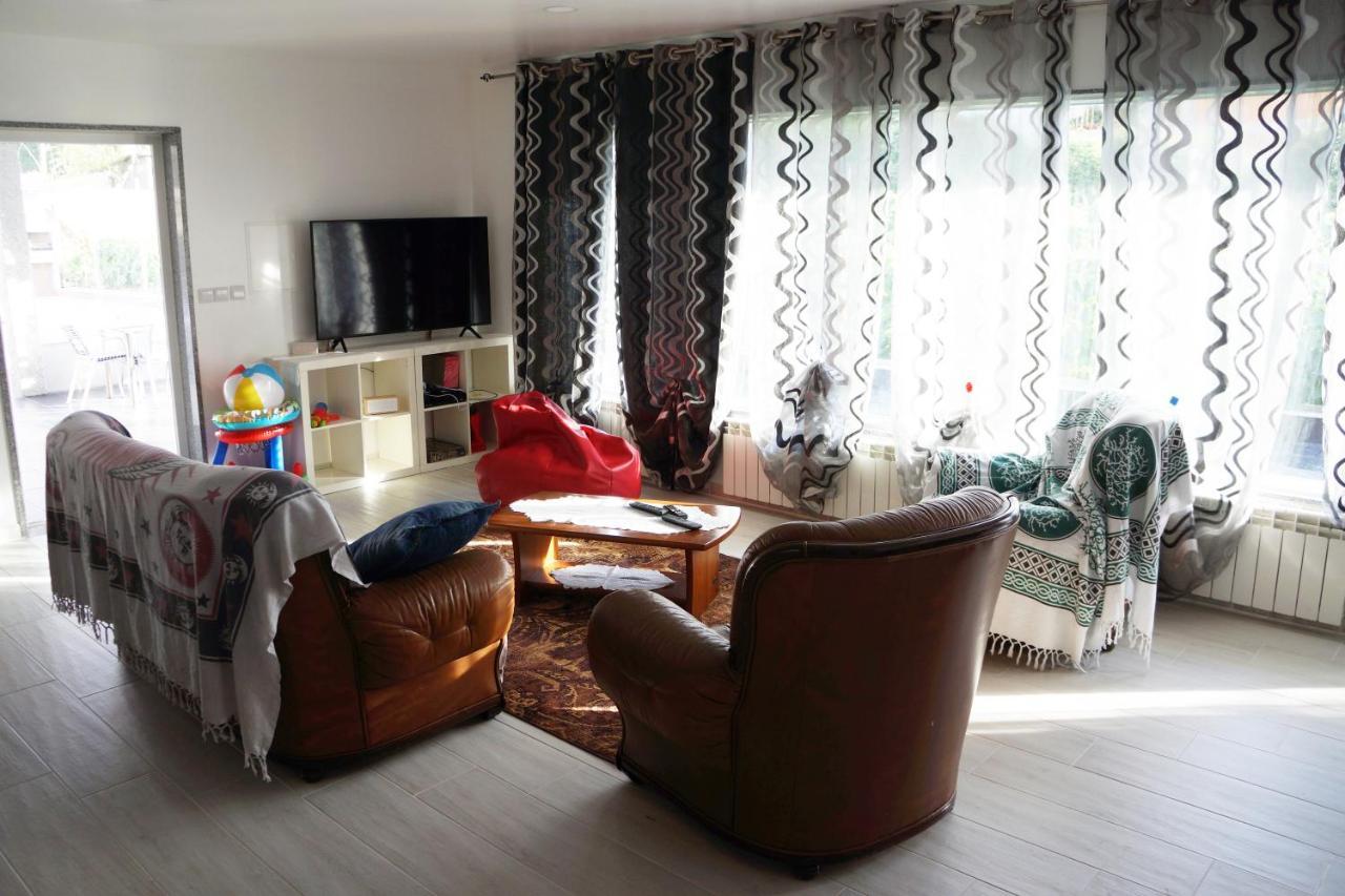 Casinha Das Bonecas - Casa Com Piscina Privada Aveiro Eksteriør bilde