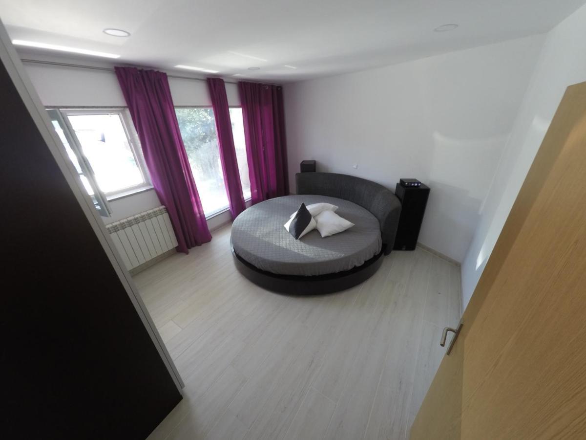 Casinha Das Bonecas - Casa Com Piscina Privada Aveiro Eksteriør bilde